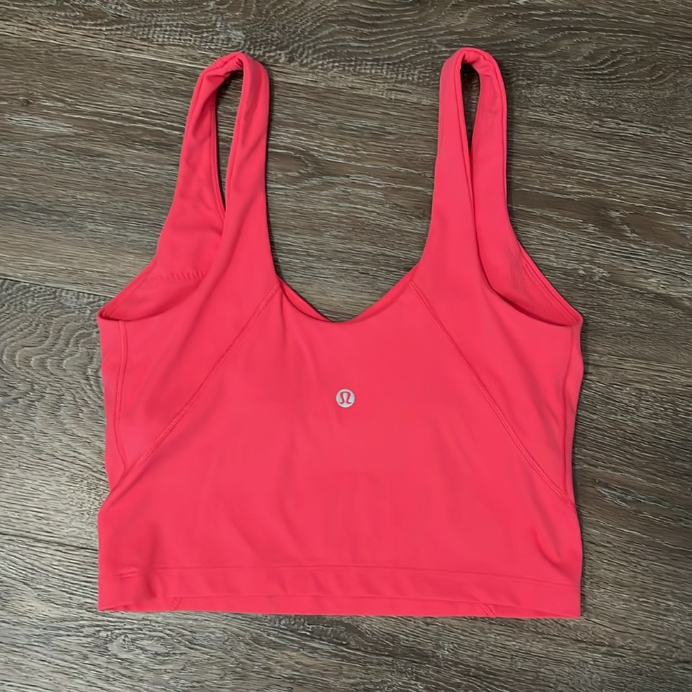 **SOLD** Like New Lululemon Align Set. Size Top 6/Bottom 8 - Picture 3 of 10